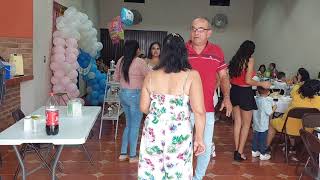 Tecladista versátil para tus fiestas!!