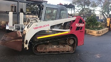TAKEUCHI TL250 TRACK LOADER