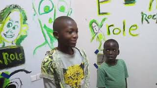 Defini Directs Student Actors  Fabris, Musawi,and Patrict