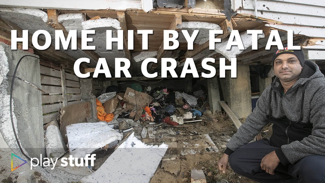 Two dead after car crashes into house in Porirua | Stuff.co.nz - YouTube
