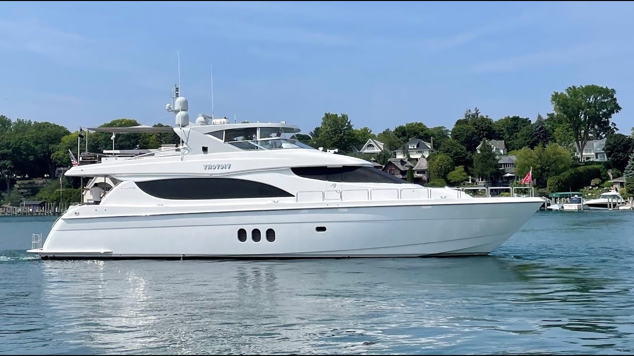 VICTORY, 80' 2008 Hatteras Open Bridge