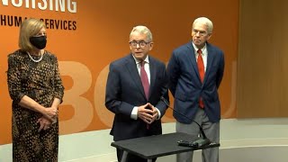 Ohio governor tours Bowling Green State University
