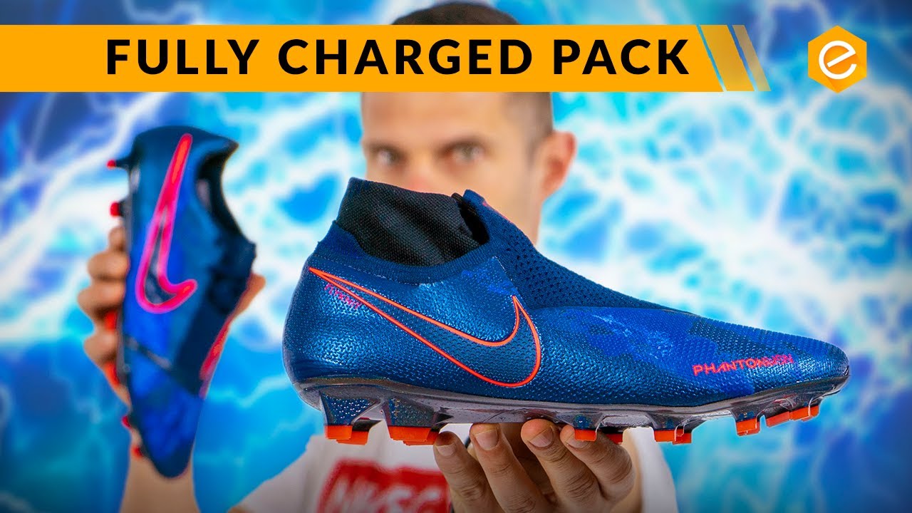 La historia de las nuevas botas de Beckham y Zidane - YouTube
