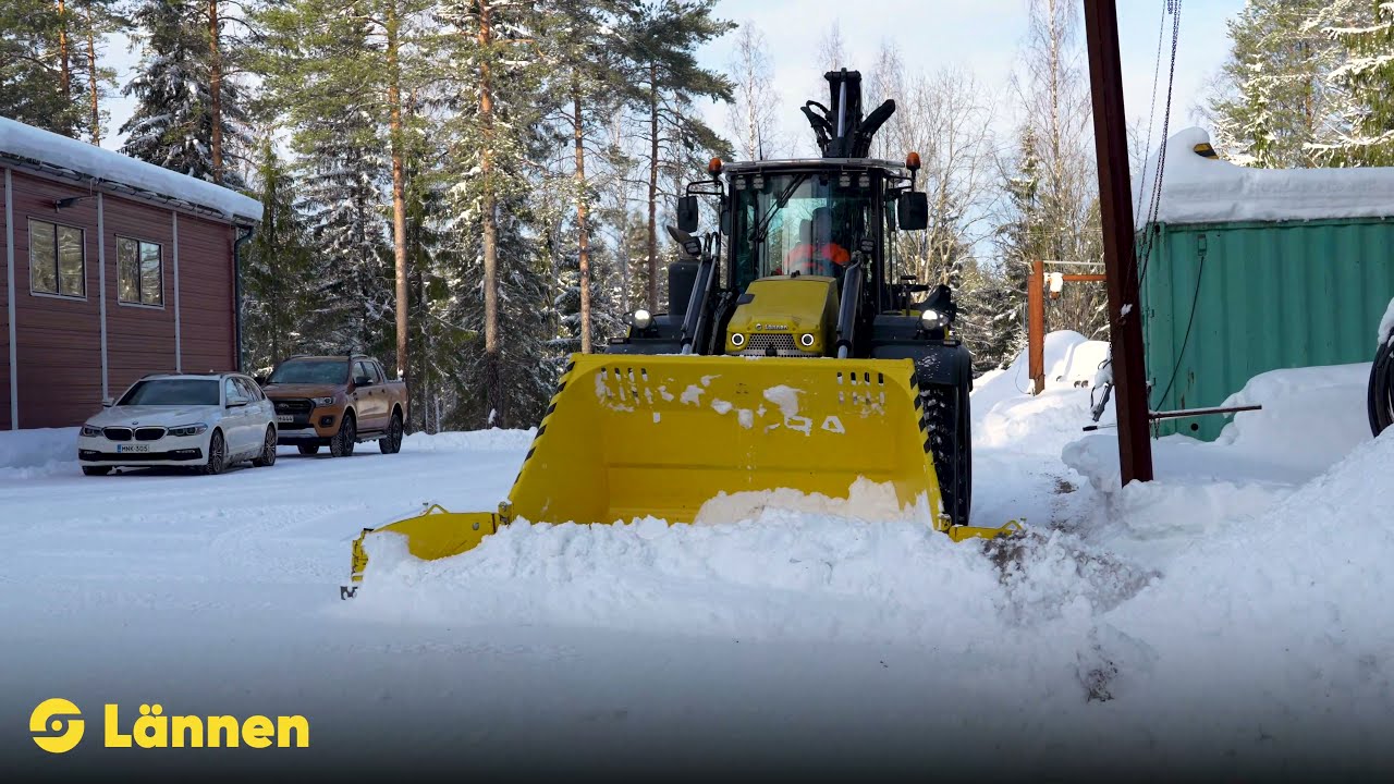 Lännen 8600M lumen aurauksessa