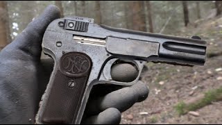 картинка: ОФИГЕТЬ, склон РЕАЛЬНО усыпан пистолетами!  WW2.