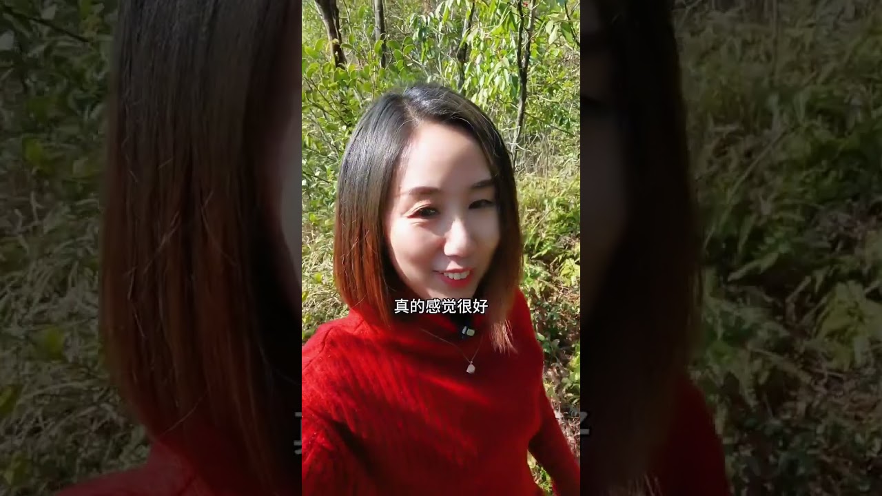 走过老家屋前屋后，小时候的场景在脑海里浮现，不管那时候有多穷，有多寒酸，但很简单，很快乐，有的吃饱穿暖就好，我们这代人的童年，点过煤油灯，看过黑白电视，看过连环画，买过一毛的冰棍，换过鸡毛换糖，5毛