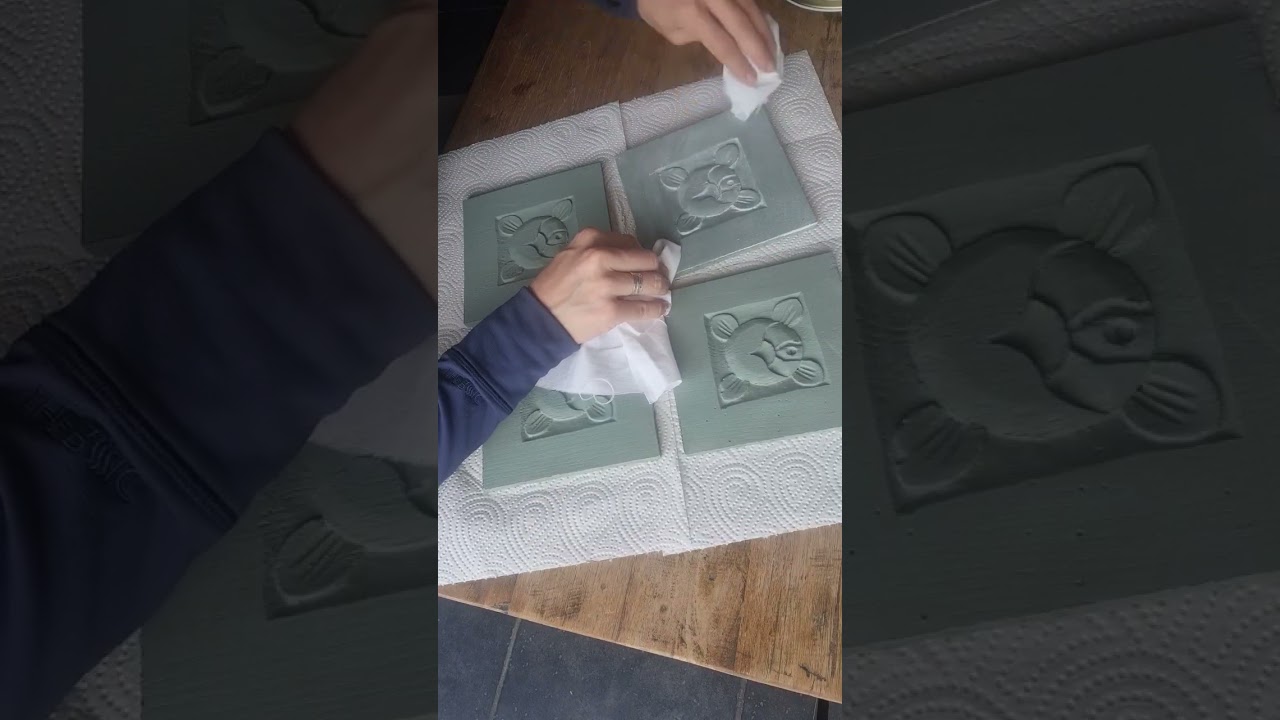 White wax versus clear wax. 