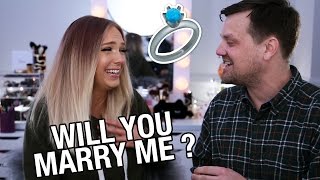 MY BOYFRIEND PROPOSES!
Thank you all so much for watching this special moment in our lives!! I CANT BELIEVE HE DID THIS lol!!! I was so excited to surprise all of you with the engagement viddy. Somehow he pulled all of this off and filmed this himself (with the help of our friend Tom and Brick who edited!) ...while I was on vacation! Pretty impressed not gonna lie. Of course Im keeping it super casual in bright green glitter eye makeup haha! Actually pretty fitting ;) I was so excited to upload this and its SO cool that you get to experience the best day of my life along with me - I love you guys so much!!!!!! xoxoxo
BOYFRIEND DOES MY VOICEOVER | Glowy Makeup Look https://www.youtube.com/watch?v=IYHijz5IAhE
Dont forget to follow me on Snapchat: alli.kratzer
Love my ring! J got it here in case you are curious:
https://www.etsy.com/shop/AGreatEngagement
→ When Im not here you can find me on Insta! @MakeupByAlli
Music by...
↬ Flamingosis | soundcloud.com/flamingosis
Talk to me! @MakeupByAlli on Twitter and Instagram
MakeupByAlliYT on Facebook ;)
Not sponsored yall. Just life happening. MY BOYFRIEND PROPOSES!