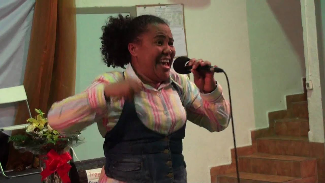 Razari (canta) Jehová le dijo a Moises