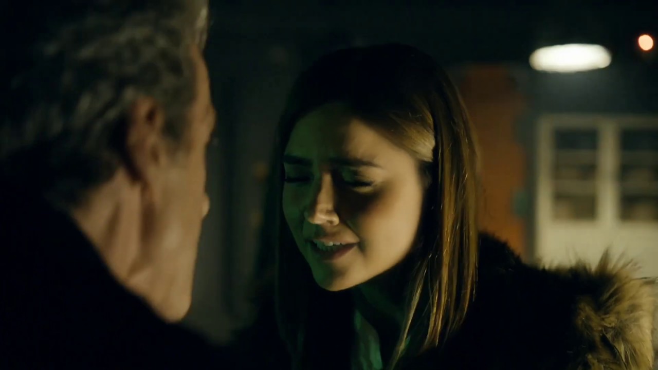 Santa Saves The Doctor And Clara | Last Christmas | Doctor Who - YouTube