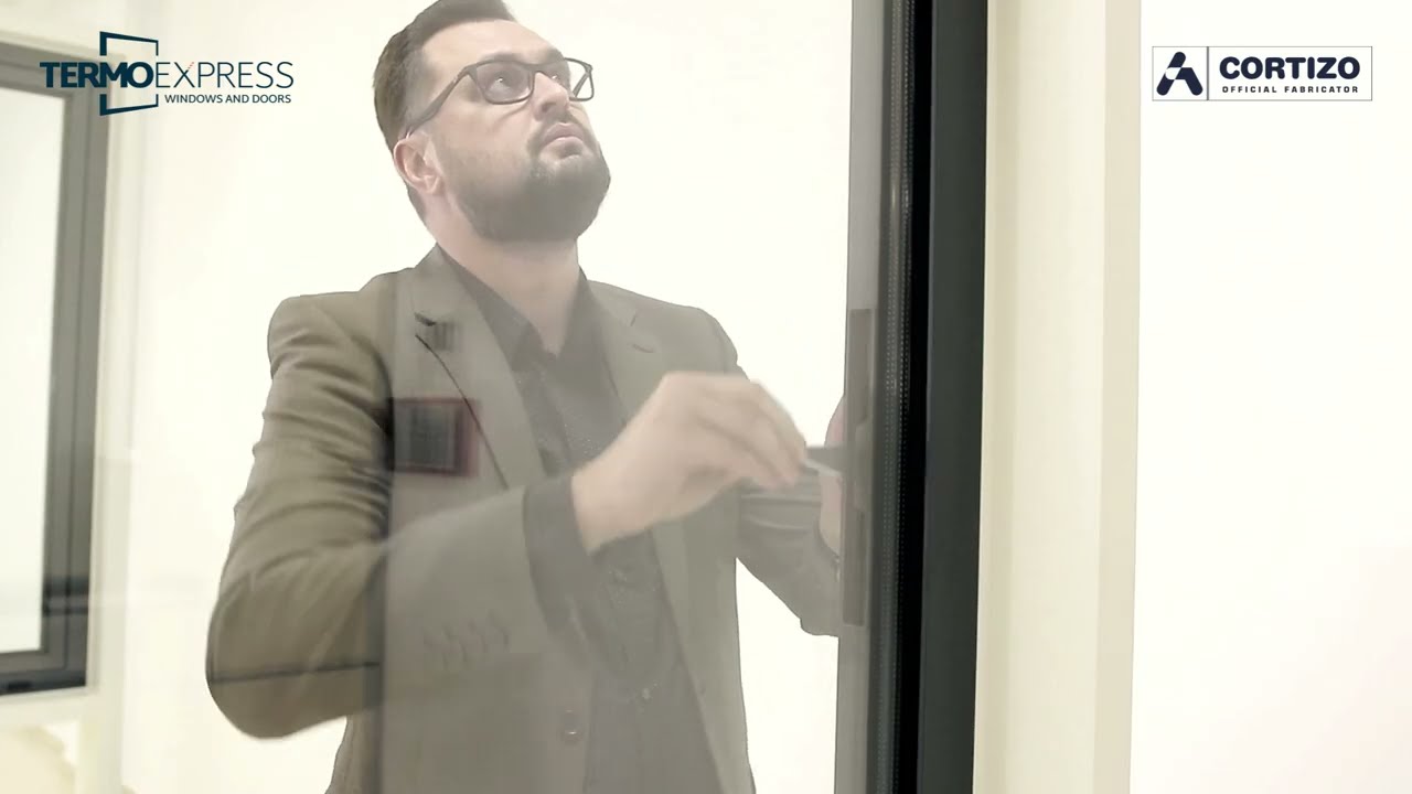 Cortizo COR 70 Hidden Sash - fereastra din aluminiu cu cercevea ascunsa si maner STAC Arch Invisible