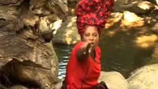 Rose Mahenge Ng'ang'ania kwa yesu  - YouTubewf.flv