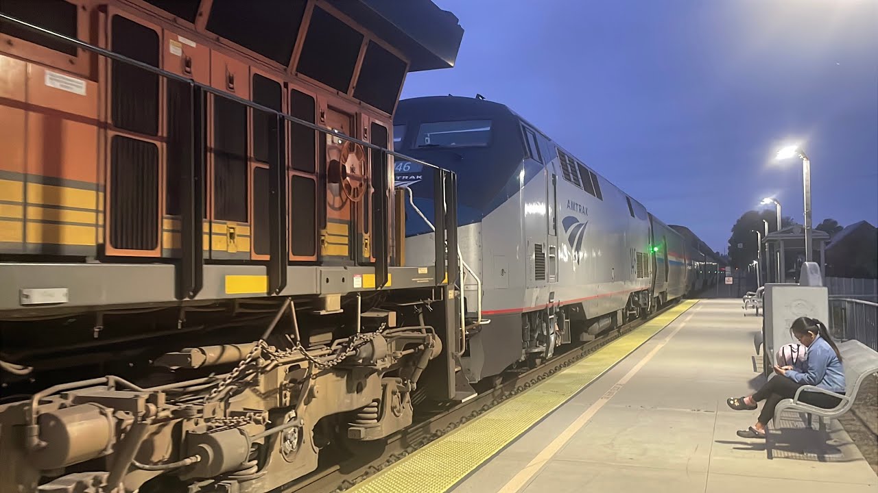 Cloudy ☁️ trains 🚂 in MOORPARK (featuring the BNSF rescue 🛟 train 🚂)