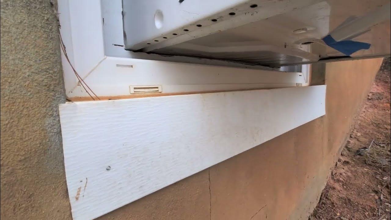 Caulking in Tight Spaces YouTube
