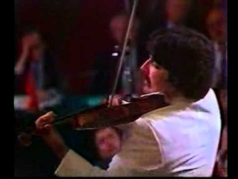 Andres Cardenes plays Tchaikovsky Violin Concerto 3rd movement