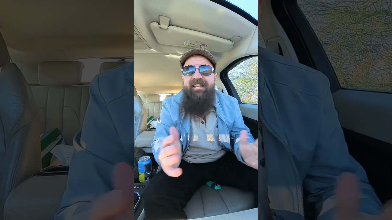 Сегодня я занимаюсь скоростным прохождением игры Natural Selection с бензопилой. 🪚 