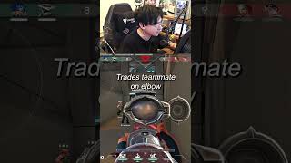 TenZ Shows How To Win Retakes With OP