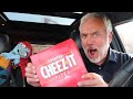 TRYING PIZZA HUT CHEEZ IT PIZZA!