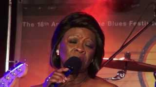 Irma Thomas - "In The Middle Of It All" [Lucerne 16/11/2012] chords