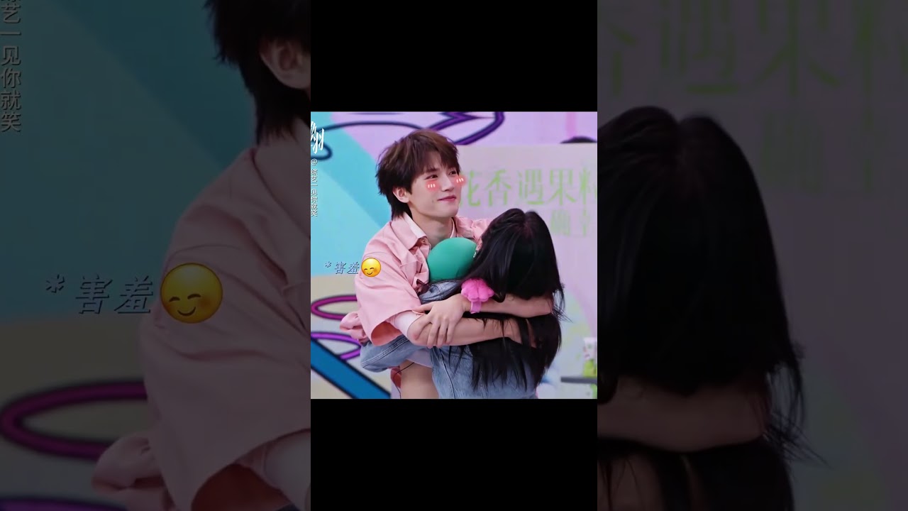 The temperature of a hug, only you know😍😍 