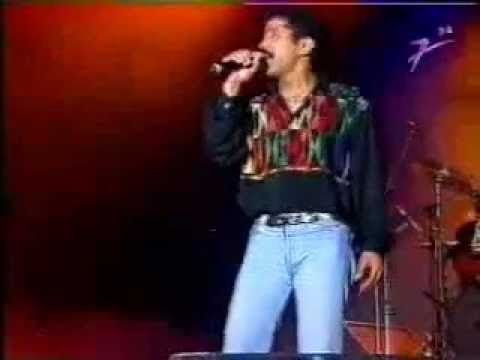 cheb khaled shab el baroud live 1993 Tunisie - YouTube