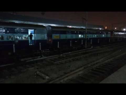 14164 Sangam Link Express departing from CNB