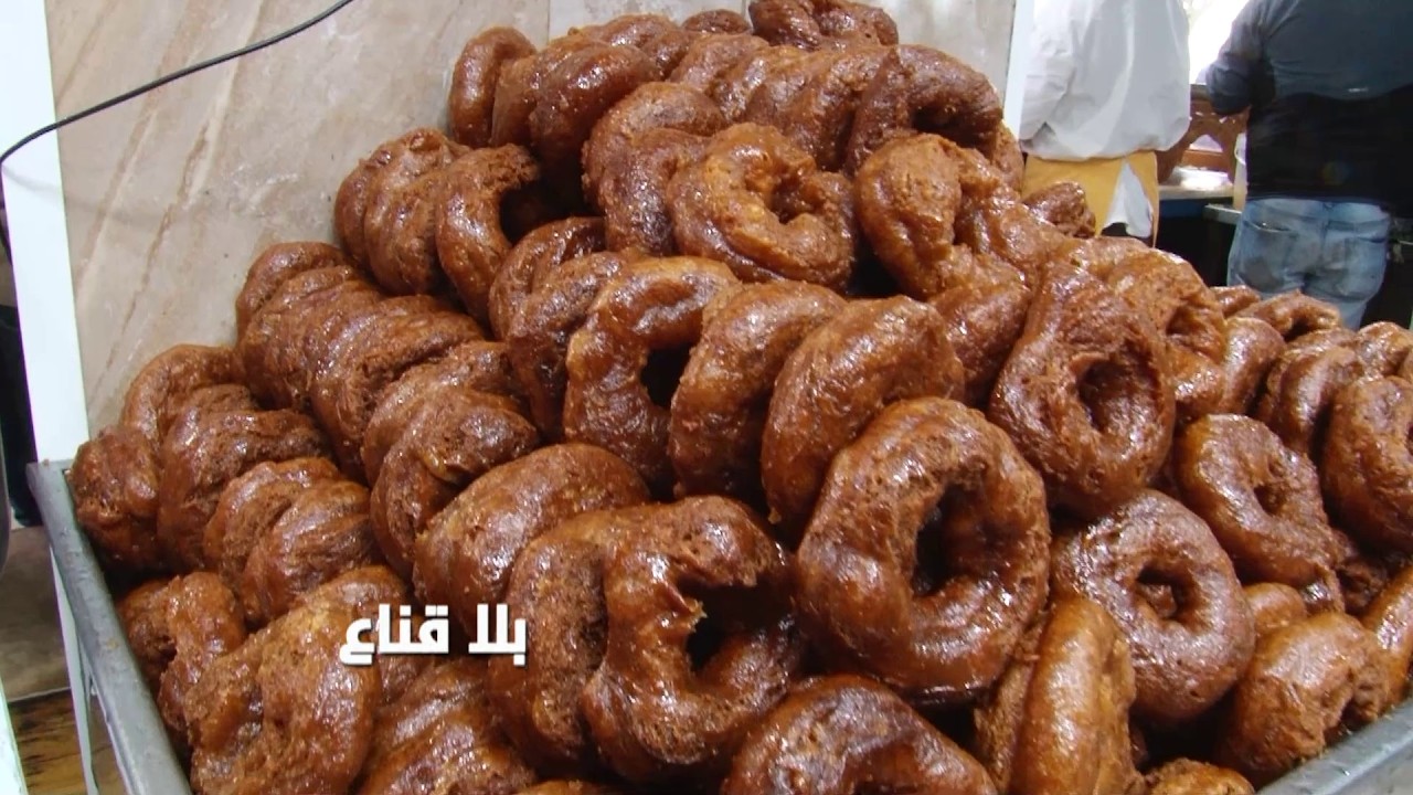 زلابية ومخارق باجة بالسمن العربي:اقبال يفوق الخيال في رمضان من تونس والخارج ومذاق خاص يعشقه الملايين