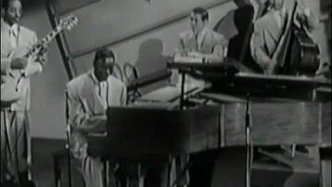 Nat King COLE & His Trio " Route 66 " !!!