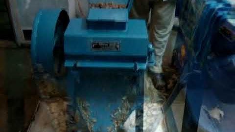 Dry Dates Cutting Machine