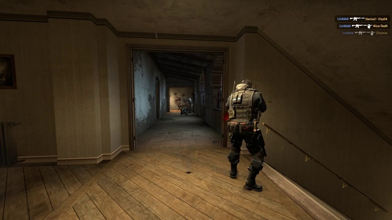 CS:GO - Triple penetration lead to a pleasant surprise from behind ...