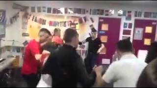 Shqipet ne Uxbridge college.