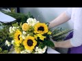 How to make a Cheerful Sunflowers Bouquet