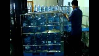The new bottle water transport rack system.wmv