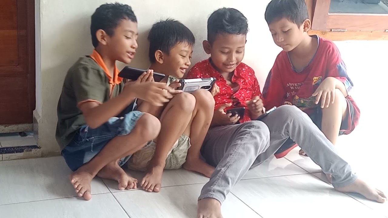Percakapan dan kegiatan anak  zaman  sekarang  YouTube