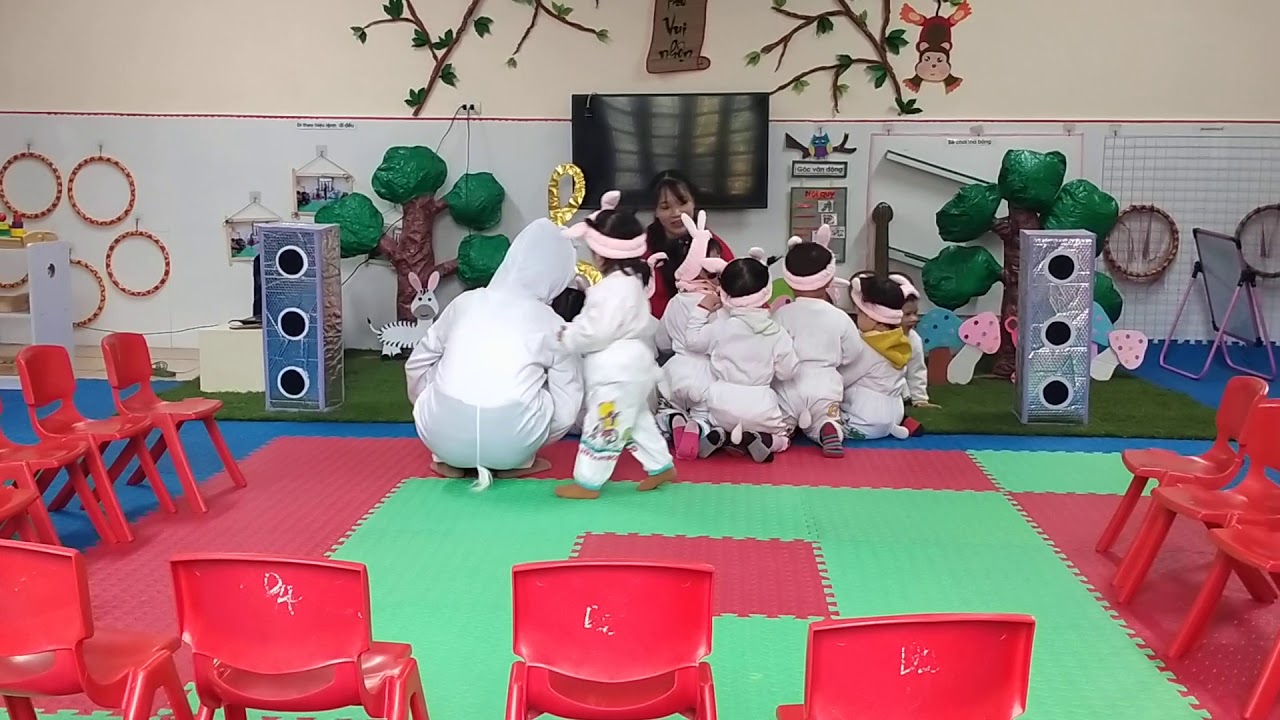 tiết dạy âm nhạc- nghe hát nhà trẻ