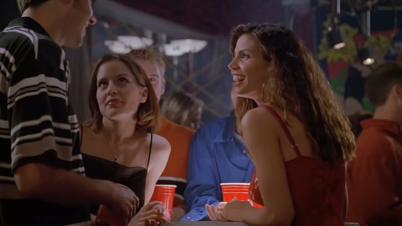 Buffy the Vampire Slayer Cordelia talks with buffy outside the club scene
