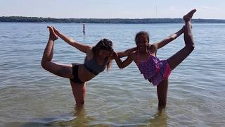Peach 🍑 on the beach 🌊| HAPPY CANADA DAY 2018! | Beach Workouts