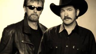 Brooks &amp; Dunn feat. Mac Powell - Over the next hill (We&#39;ll be home)