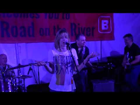 Whole Lotta Love (Zeppelin cover) by The Blue Meanies & Joan Burton at Abbey Road on the River 2022