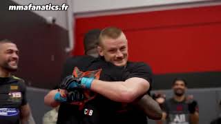 Le Français Qui A Détruit Israel Adesanya En Sparring Signe À Lufc