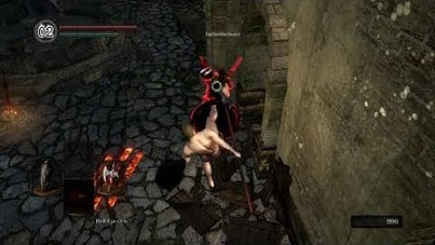 DARK SOULS example of guiding player lock-on on wake up