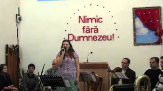 Video thumbnail of "Mări se despart - Claudia"