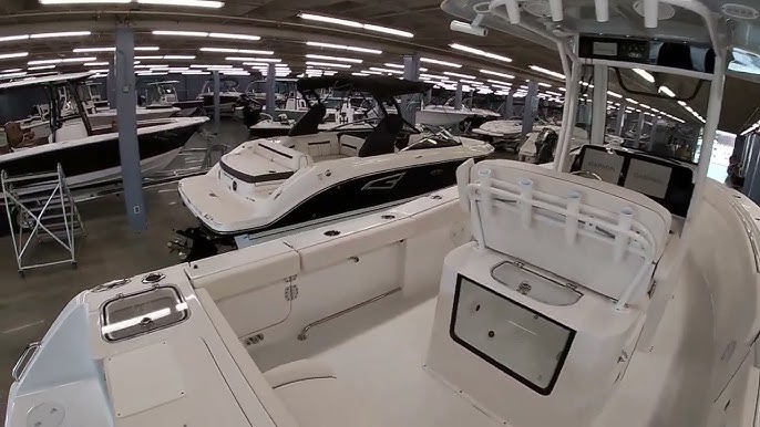 Sea Hunt Boats, Gamefish 27, Center Console