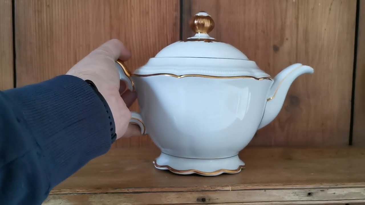Hutschenreuther Gold and White China Large Teapot – Vintage