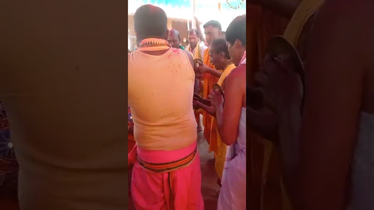 Gouranga sanyashi bhajana.    Lokabali Kirtana mandali