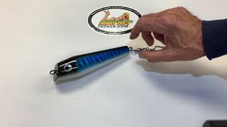 This saltwater teaser lure throws up a large spray of water to attract big fish to your baits.