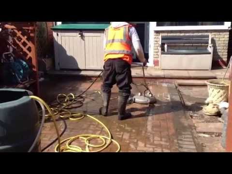 Jetwash drives midlandsspeacialist in driveway and patio cleaning