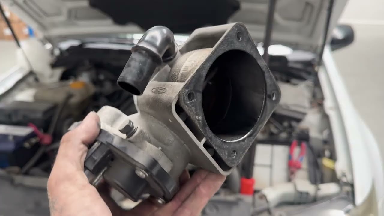 Как заменить дроссельную заслонку Ford Falcon для моделей BA BF FG 2003-2014 Ute и Sedan