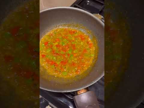 دي مكونات الفاهيته سهله جدا اي ربع فرخه عندك بايت او قطعتين لحمه بايتين هتعملي احلي طبق فاهيته