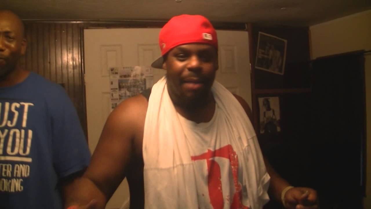 Serrated Wreckless & Deadman Rashaun Freestyle - YouTube